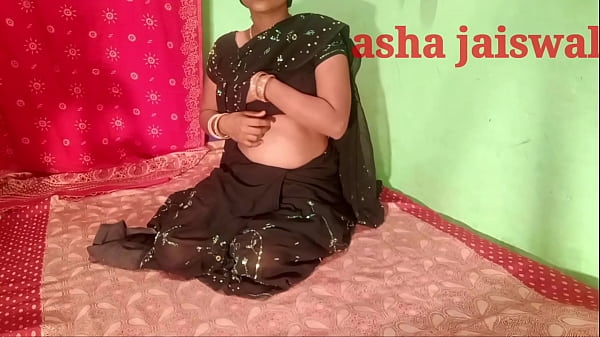 देसी हॉट भाभी ने हार्ड चुदी चूत को चोद के भोसड़ा बना दिया thumbnail