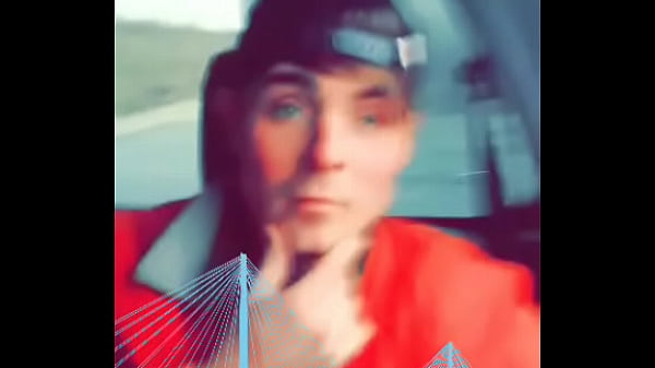 Play MP4 - Me being me