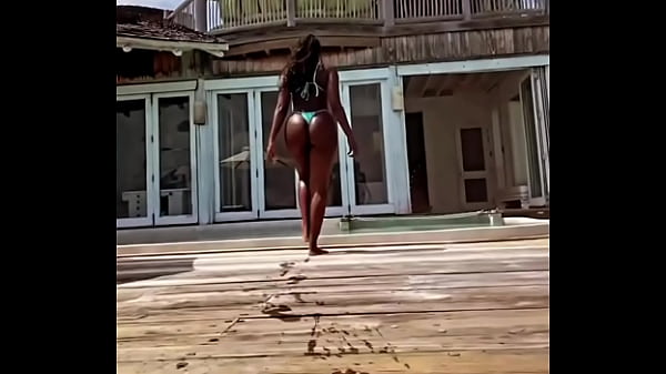 Iza com rab&atilde;o 