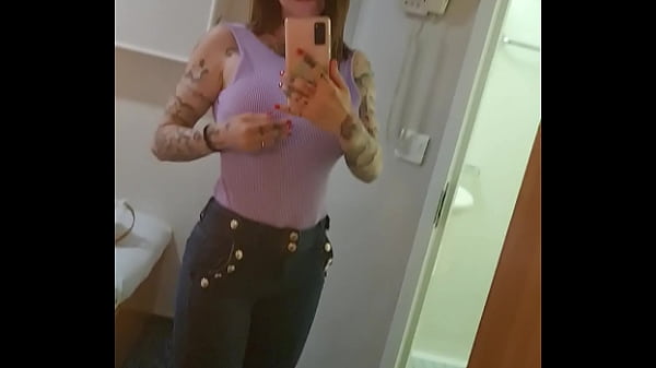 Nonton Humm Tr&egrave;s Chaude Ce Soir Le Bateaux Me Donne Envie De thumbnail