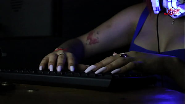 Very beautiful latina with big tits subtly demonstrates her talent and agility dexterity and sensuality 