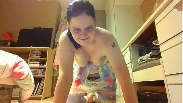 Play MP4 - the unicorn playing