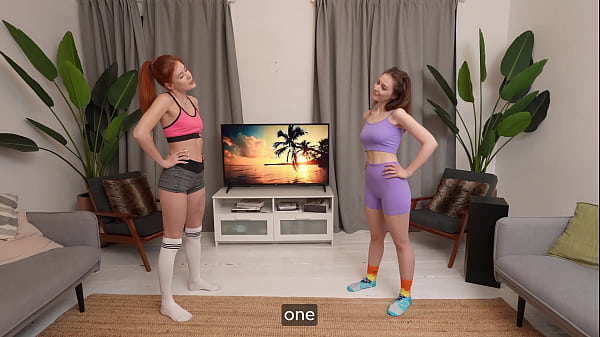 Nonton Seductive Stretching Lesson Makes Girls Gasp With Orgasms thumbnail