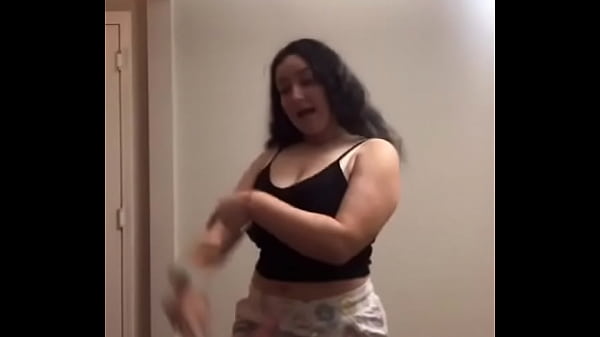 Big Ass Babe Shakes And Jiggles thumbnail