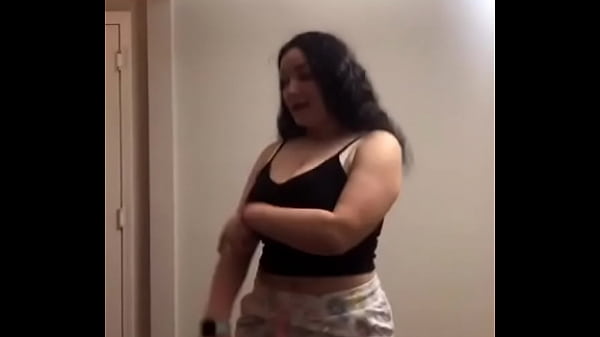 Pawg ass jiggling