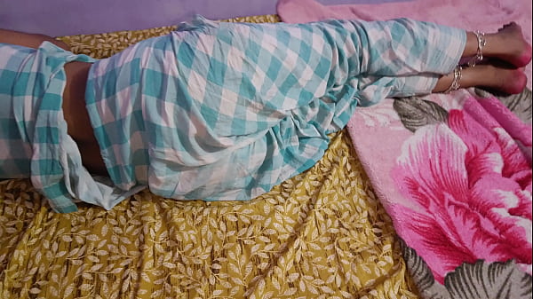 Play MP4 - Hot Indian Desi babe was fucking with dever in clear Hindi audio