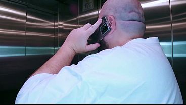 Nonton Fodendo O Comedor Enquanto O Marido Corno Est&aacute; Distra&iacute;do No Quarto thumbnail