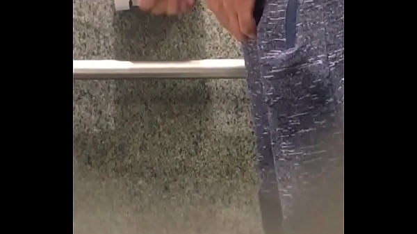 Gay mostrando a rola 