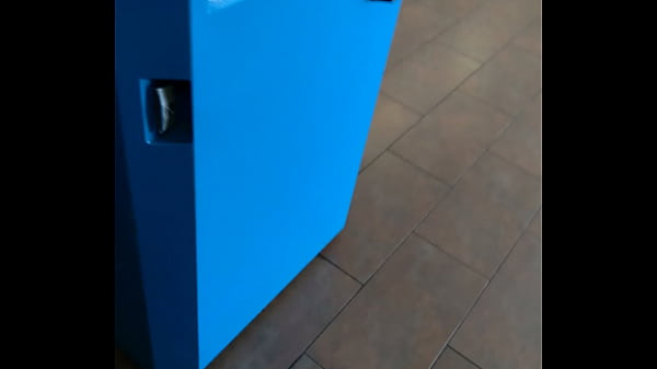 Fat black dick no boxers bulge flash old la she loved it 