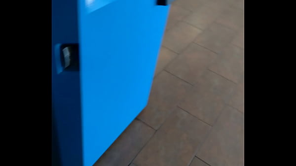 Fat black dick no boxers bulge flash old la she loved it 