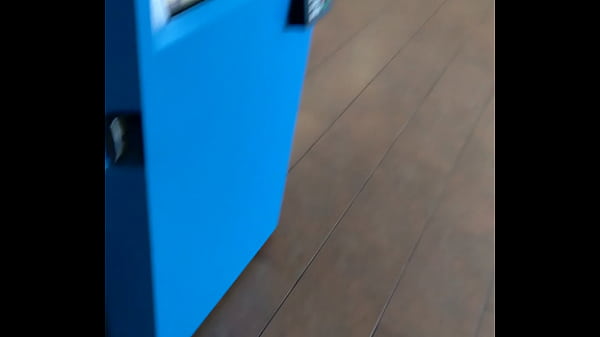 Fat black dick no boxers bulge flash old la she loved it 