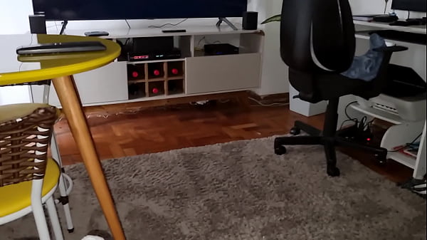 Play MP4 - Depois do sexo rola um joguinho no celular at&eacute; o tes&atilde;o voltar e meter dinovo