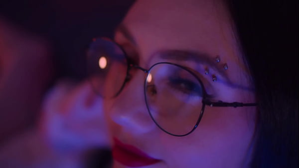 Nonton Lecherous Boy Pissing On Face His Wife's And Ass Fuck Her. thumbnail