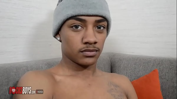 Cuties Strokes Hist Dick till He Busts a Good nut 