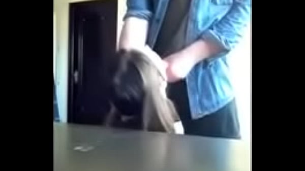 Play MP4 - Di nascosto senza che lei sa niente