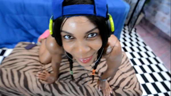 She sucks_with headphones_on trailer