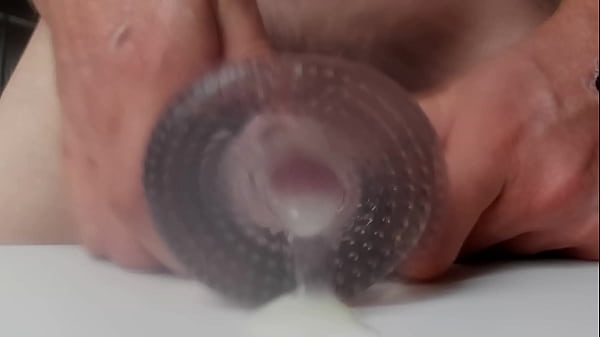 Play MP4 - Fucking a toy and cumming