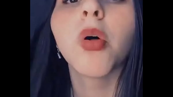 Name of this bitch? nombre de esta puta?