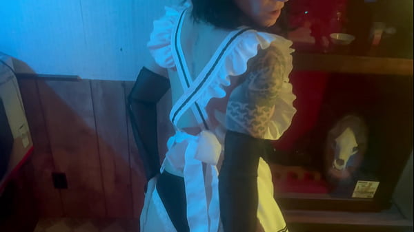 Dutiful housewife sucks his dick after work 1 