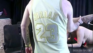 Gaucha morena gostosa &eacute; fodida ao vivo no topcast pela monica lima