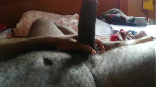 Excitado en mi habitaci&oacute_n