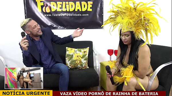 Putaria_no carnaval do RJ com musa de escola de_samba que teve video intimo vazado