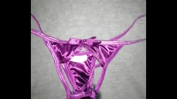 Play MP4 - En las tangas de mi tia