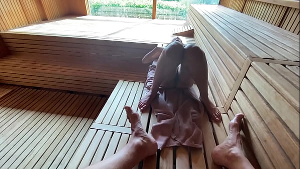 Risky sex with a stranger in a sauna 