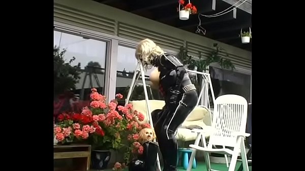 Roxina2006LatexGurlPervoSlut180806.WMV