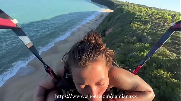 ACIDEENTEE Fui pular de_parapente e FIZ_UM BOQUETE gostoso NO ARmas não esparávamos ofinal