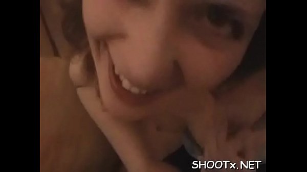 Girlfriend gives the most perfect blowjob to her hung_stud