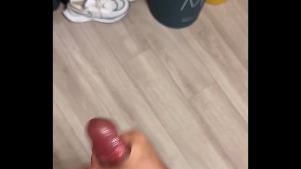 体育生回家射精 