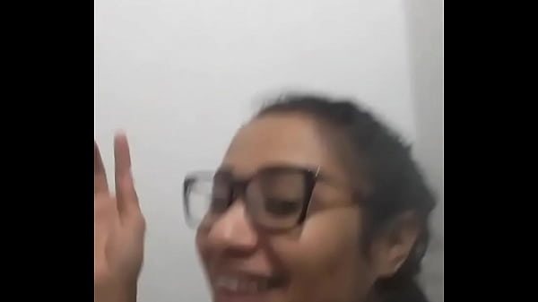 Play MP4 - Cuzinho depilado