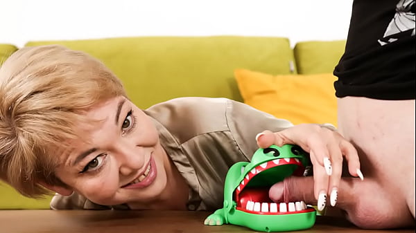 Hot_Russian_Mature Teacher Takes It_Deep While Lecturing