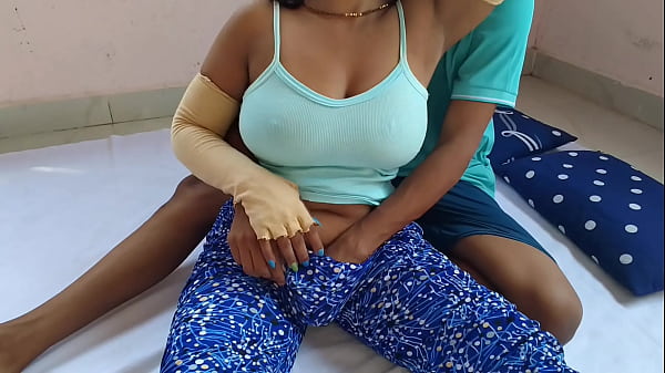 Play MP4 - हाॅट सेक्सी ठरकी भाभी सेक्स विडिओ देखकर गरम हो इयी थि देवर को देखकर बोली आवो ना देवर जि मेरी सेक्स कि इच्छा पुरी करो मे तडप रही हु फिर देवर भाभी ने सेक्स किया