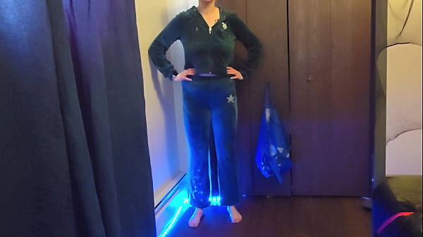 Nonton (first Time 69!) Be A Good Submissive Boy & Beg! - Femdom Playboy Velour Tracksuit thumbnail