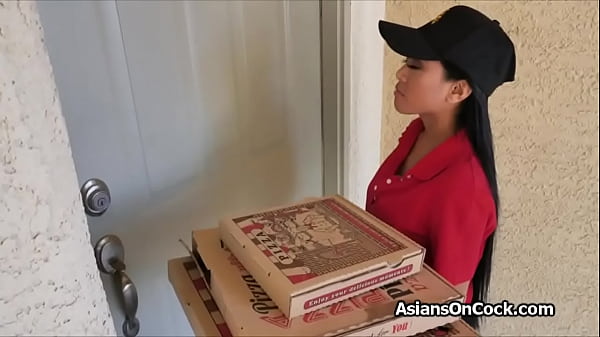 Play MP4 - Asian delivery lady fucked by two horny guys