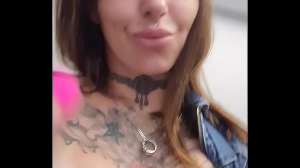 Encore en d&eacute;placement pour mes tournage je ne perds pas de temps et m amuse 