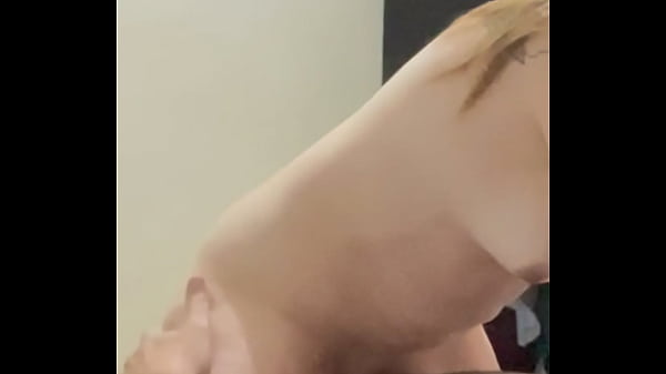 casal amador faz sexo caseiro apaixonado e termina com uma grande gozada de porra 