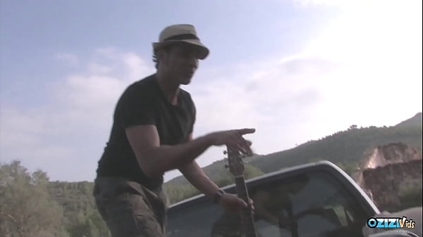 Play MP4 - Every chick is attracted by a guy playing guitar so the brunette goes for anal