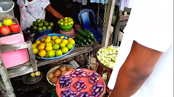 Home_pussy made by the use ofcucumber