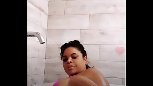 Play MP4 - Janeisha mulata vivo live Instagram modelo