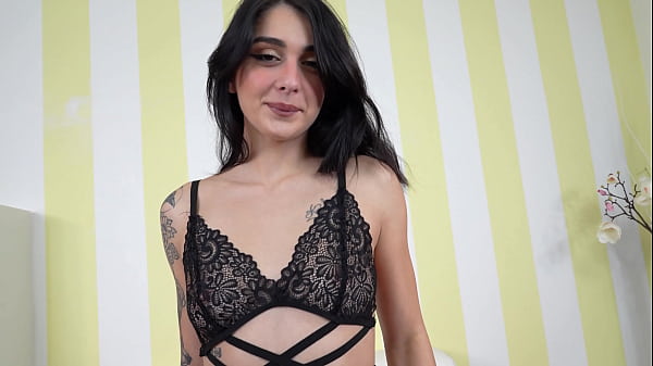 Casting horny italian girl gets fucked at the studio