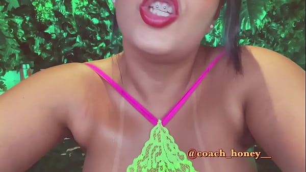 Comando sua punheta molhadinha na hidromassagem joi games punheta guiada # 40