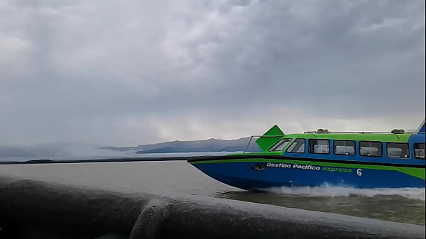 Nonton Rico Con Lancha thumbnail