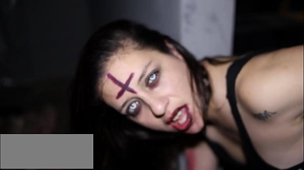 Nonton Zombie Slut Needs Cum To Survive thumbnail