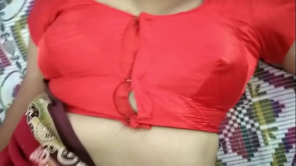 Play MP4 - भाभी सोई होने के कारन फायदा मिला