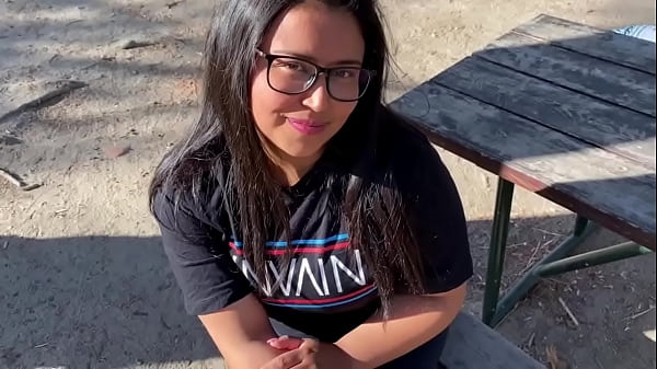 PROPUESTA_INDECENTE A LATINA CACHONDA EN EL PARQUE