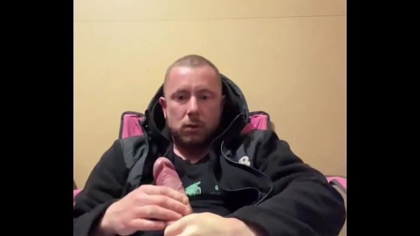 Fellatio In A Folding Chair And Fucking Huge Cock Fun thumbnail