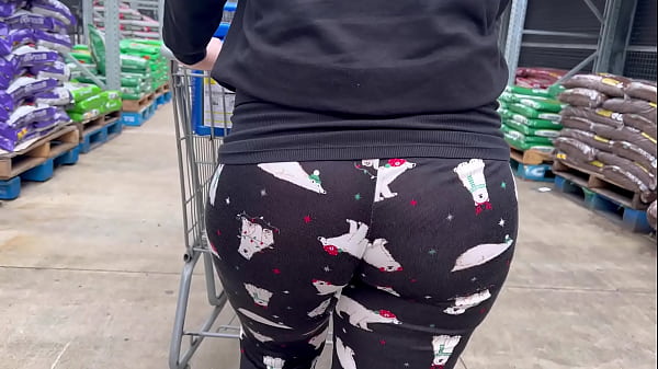 Candid Big Booty Walmart thumbnail